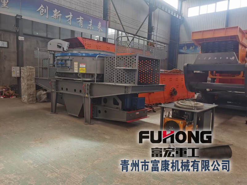 沖擊式破碎機(jī)單機(jī)有固定機(jī)型也有移動(dòng)機(jī)型，用戶(hù)可根據(jù)實(shí)際情況進(jìn)行選配